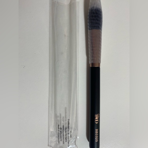 Makeup Bundle Perfect for Gifting. Work Wife, Secret Santa, Stocking Stuffers - Picture 9 of 10